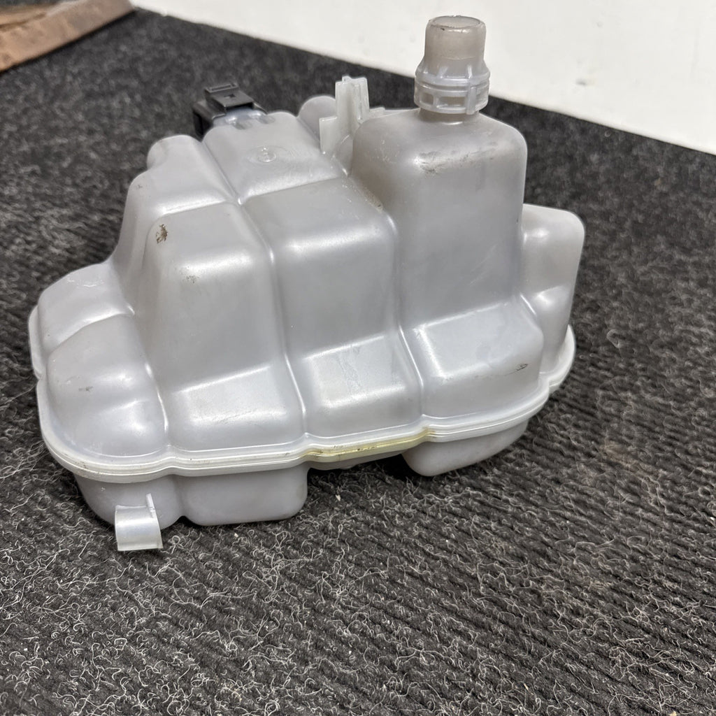 ☑️ 2012-2018 AUDI A6 RADIATOR COOLANT OVERFLOW RESERVOIR EXPANSION TANK OEM