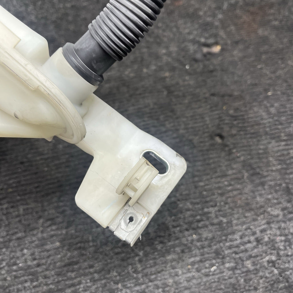 ☑️2013 BMW 320i 328i 335i 340i 330i F30 Windshield Washer Reservoir Tank 7241672