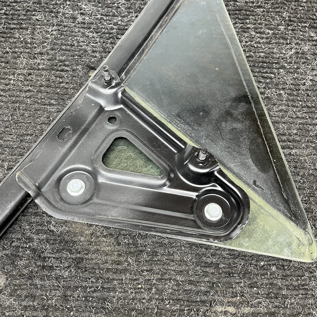 ☑️ 13-20 Scion FRS Subaru BRZ Driver Left Door Corner Glass SU003G0011 OEM
