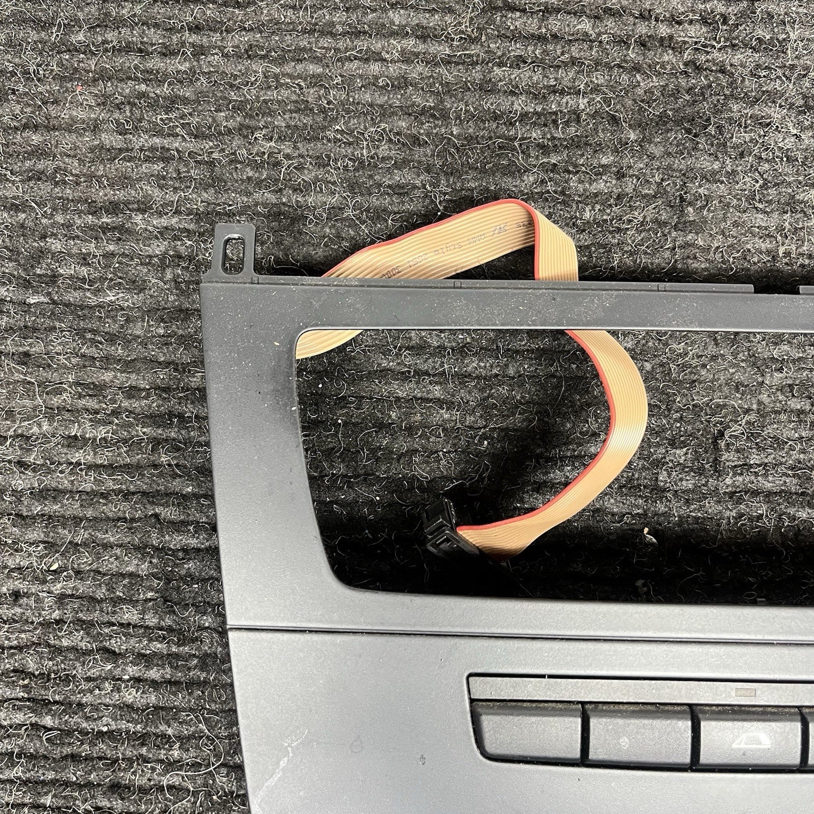 ☑️ 08-13 BMW E88 128 135 Front Center Dashboard Radio Control Switch Cover OEM