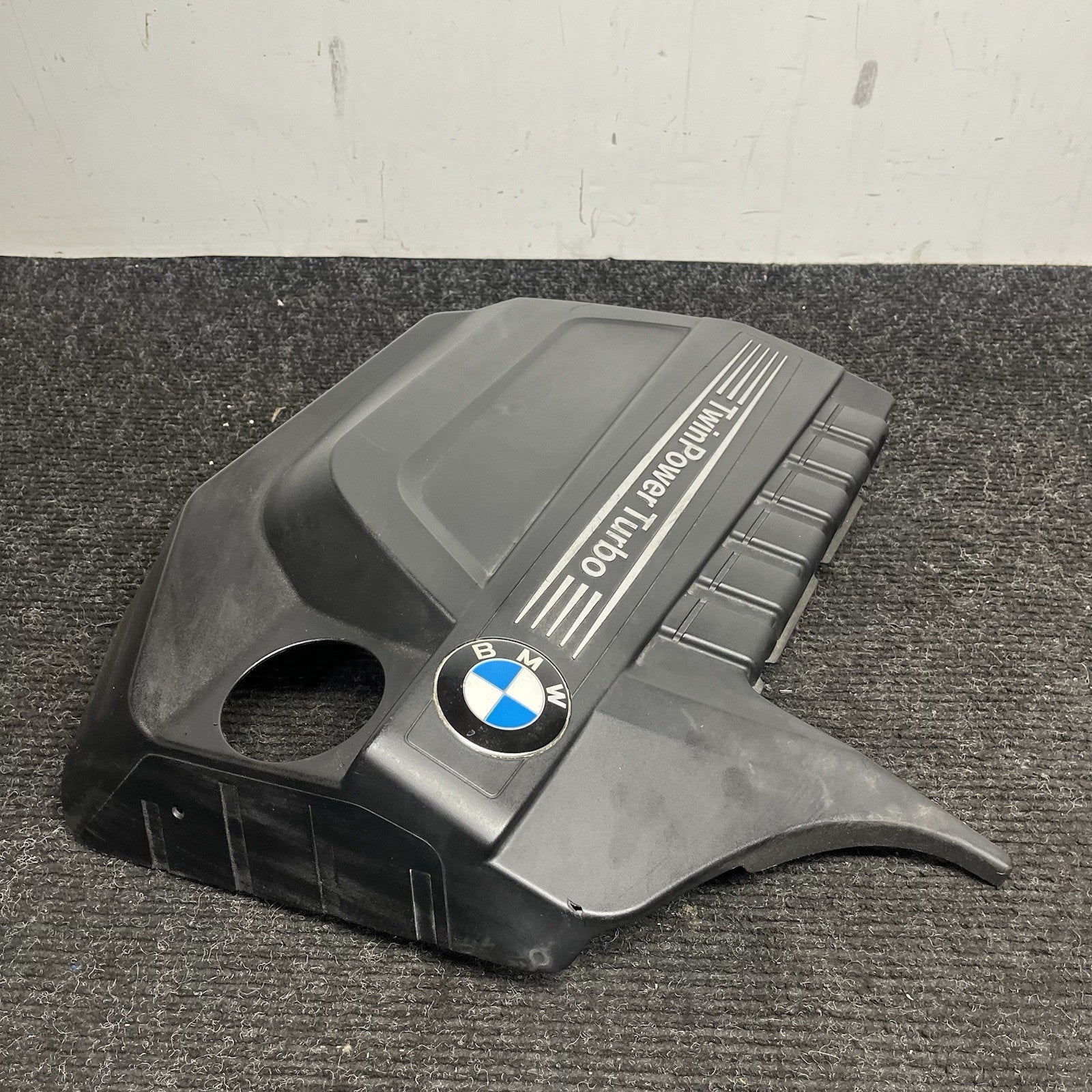 ☑️ BMW E70 X5 N55B30A Engine Cover 7607447