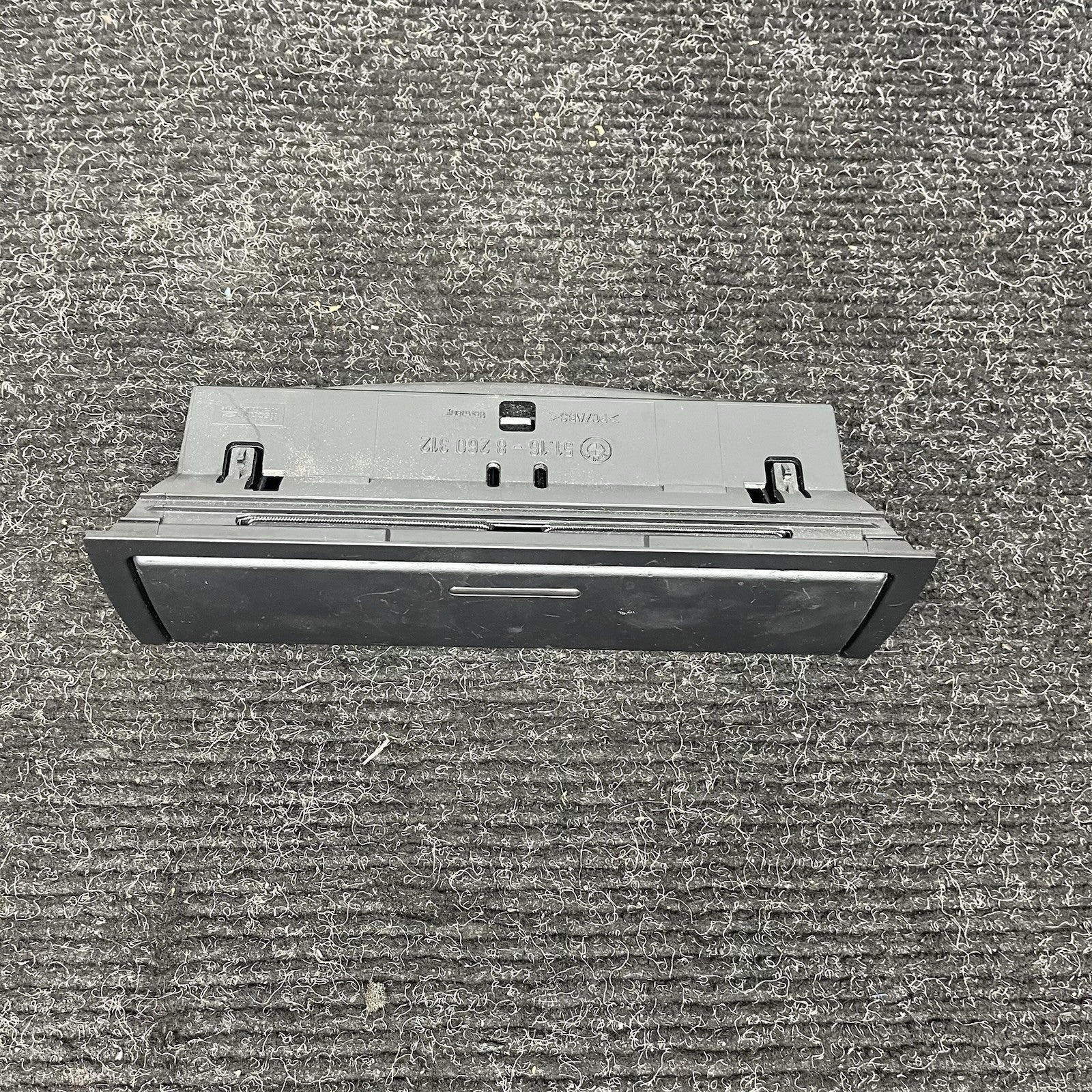☑️OEM FRONT CENTER CONSOLE GLASSES TRAY STORAGE 01-06 BMW E46 3SERIES M3 8260312