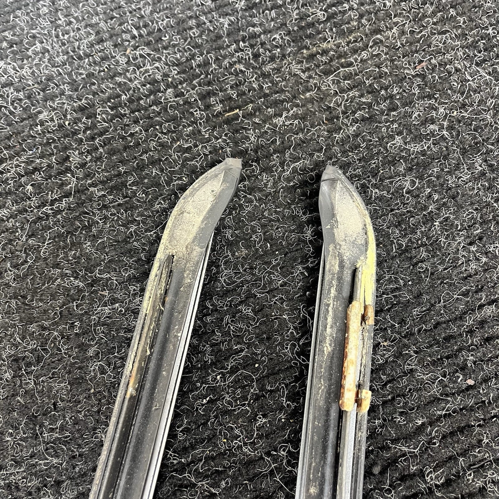 ☑️ 07-13 BMW E70 X5 Front Windshield Left & Right Trim Drip Molding  Set OEM