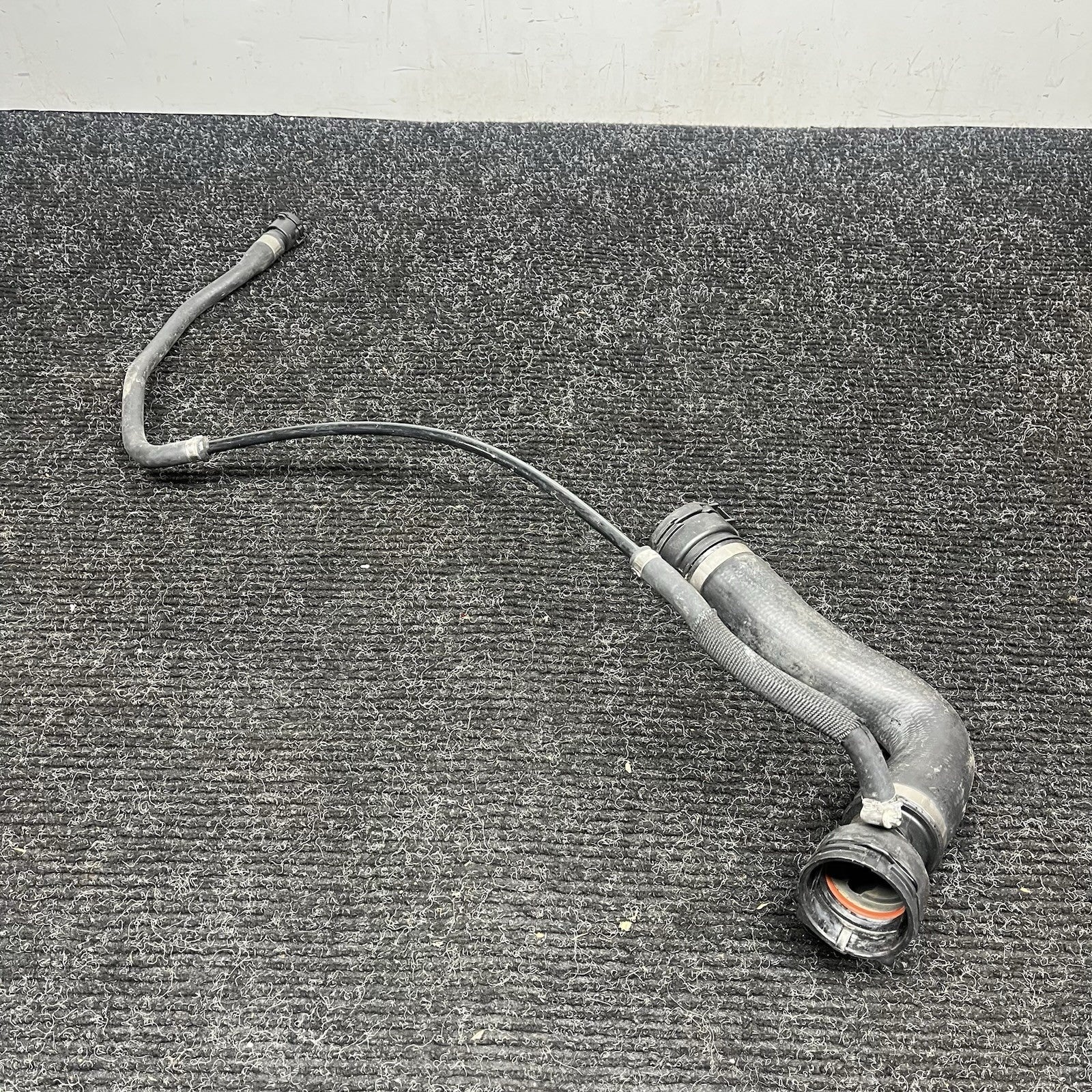 ☑️ BMW E88 E90 E92 135 335 N54 Upper Engine Radiator Coolant Hose Pipe Line OEM