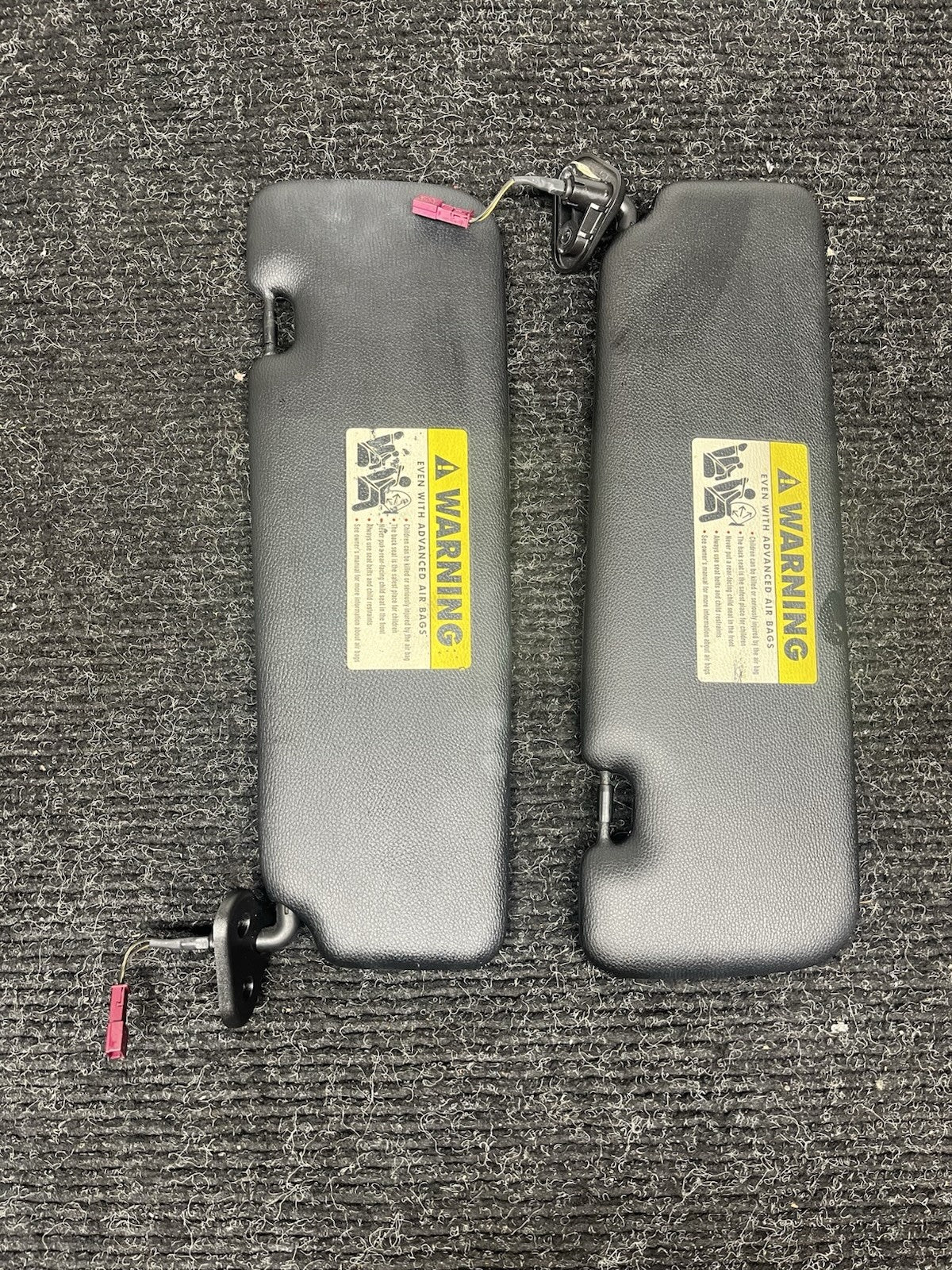☑️ 2006-2013 BMW E93 Sun Visor Shade Set Visors Left Right Pair Black OEM