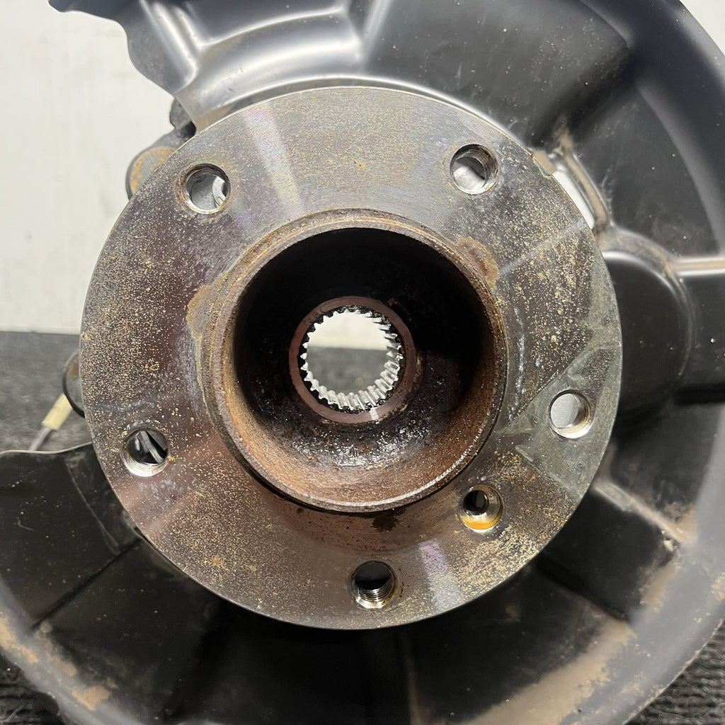 ☑️ 09-11 BMW 328i 335i Sedan Left Rear Spindle Knuckle Hub 33326783667 OEM
