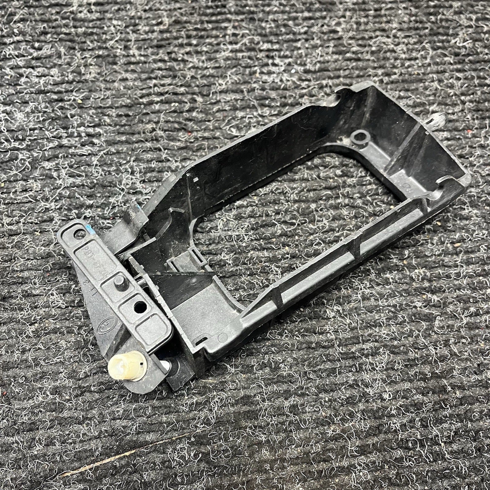 ☑️ Front Left Fog Light Holder Bracket 8357389 1995–1998 BMW E36 328i 320i 325i