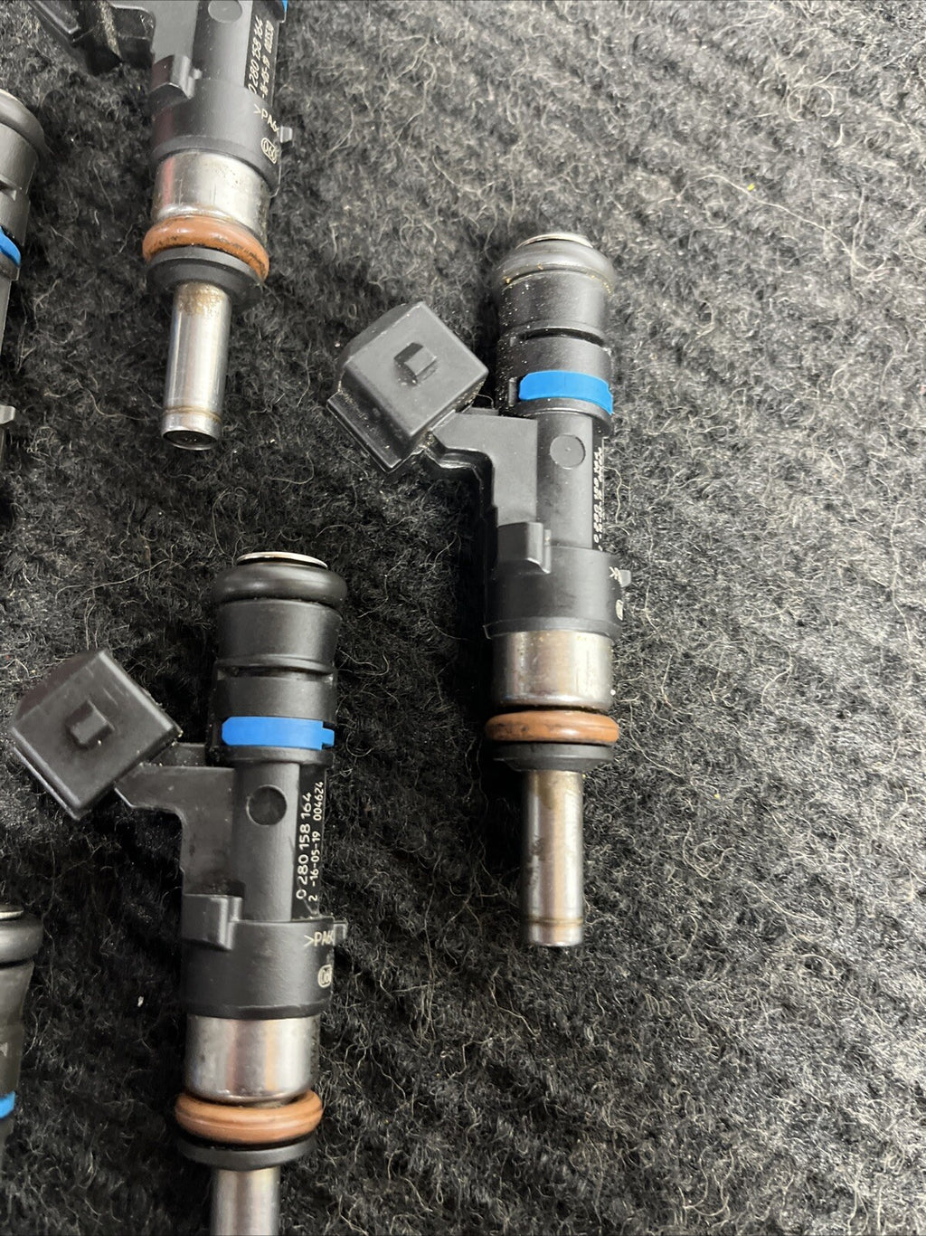☑️ 2008-13 OEM BMW E90 E92 E93 M3 S65 Fuel Injector Set (8) - 13647838440