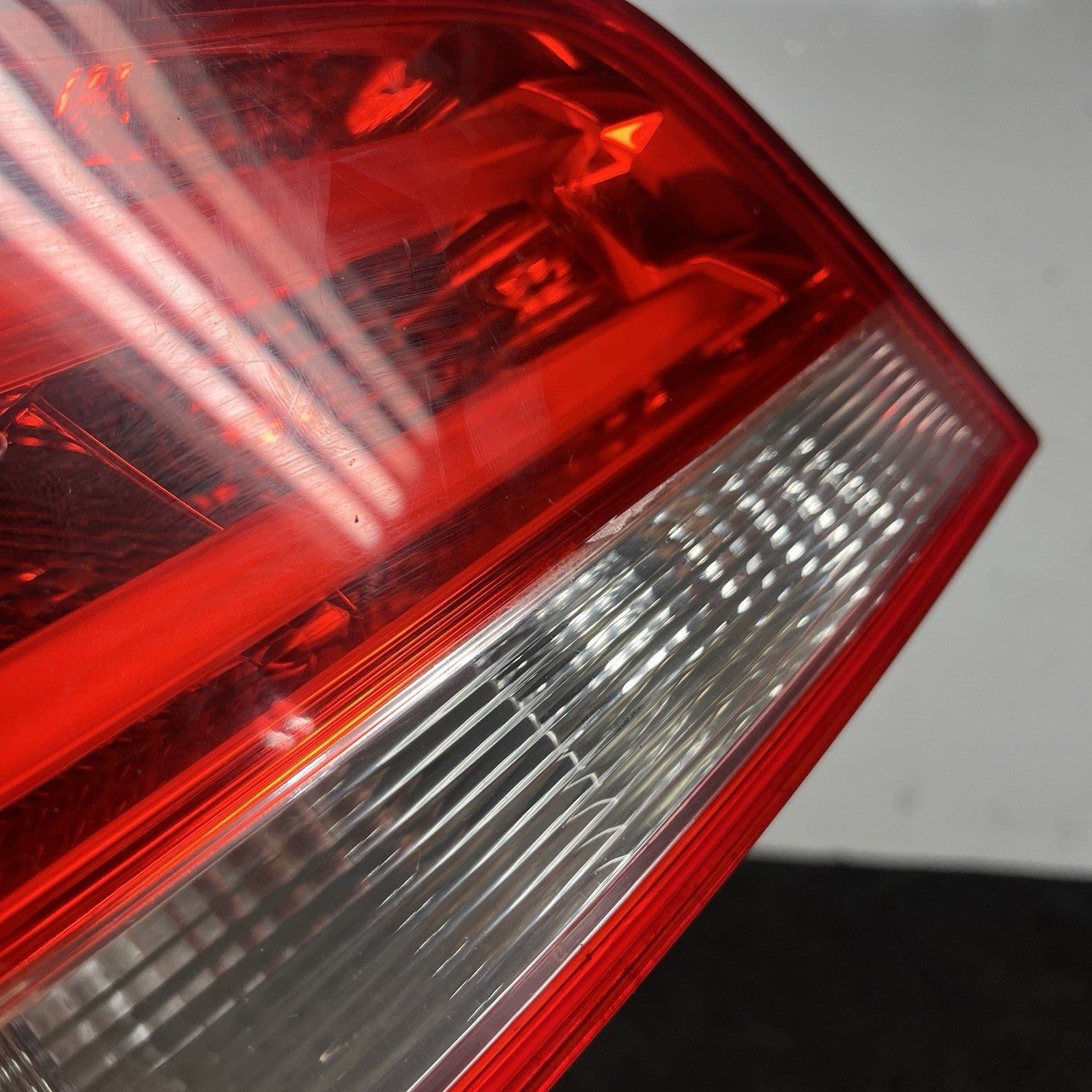 ☑️ 2011-2013 BMW 1-Series E82 E88 135i LCI Left Driver Side LED Tail Light OEM