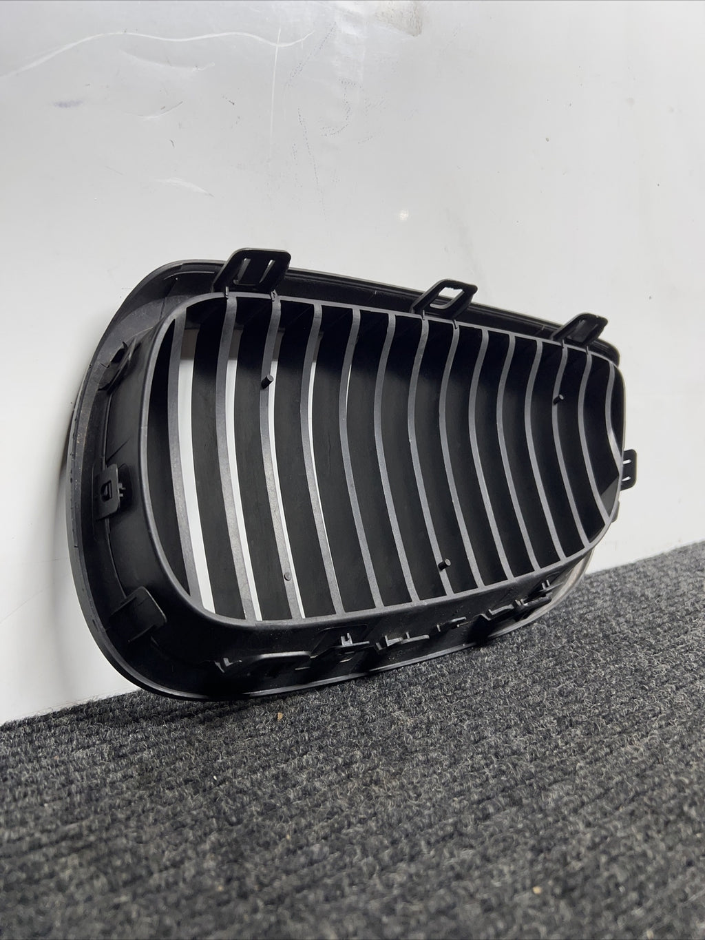 Front Hood Grille Right Passenger Side For BMW OEM# 51137157278 E92 E93 Chrome