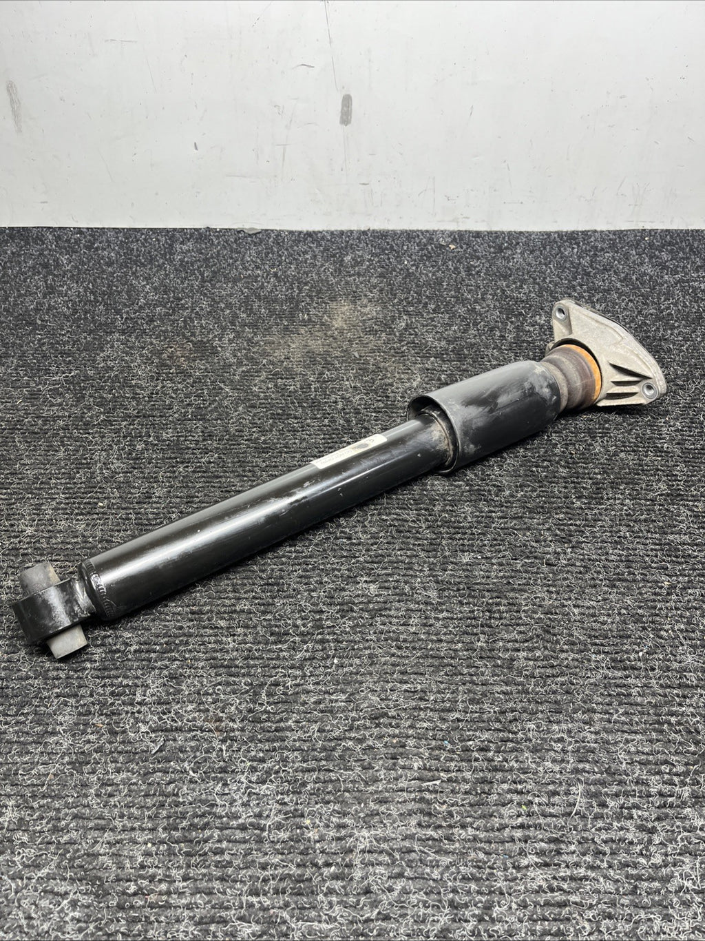☑️ 12-17 BMW F30 RWD 3 Series Rear Left or Right Shock Absorber Strut OEM