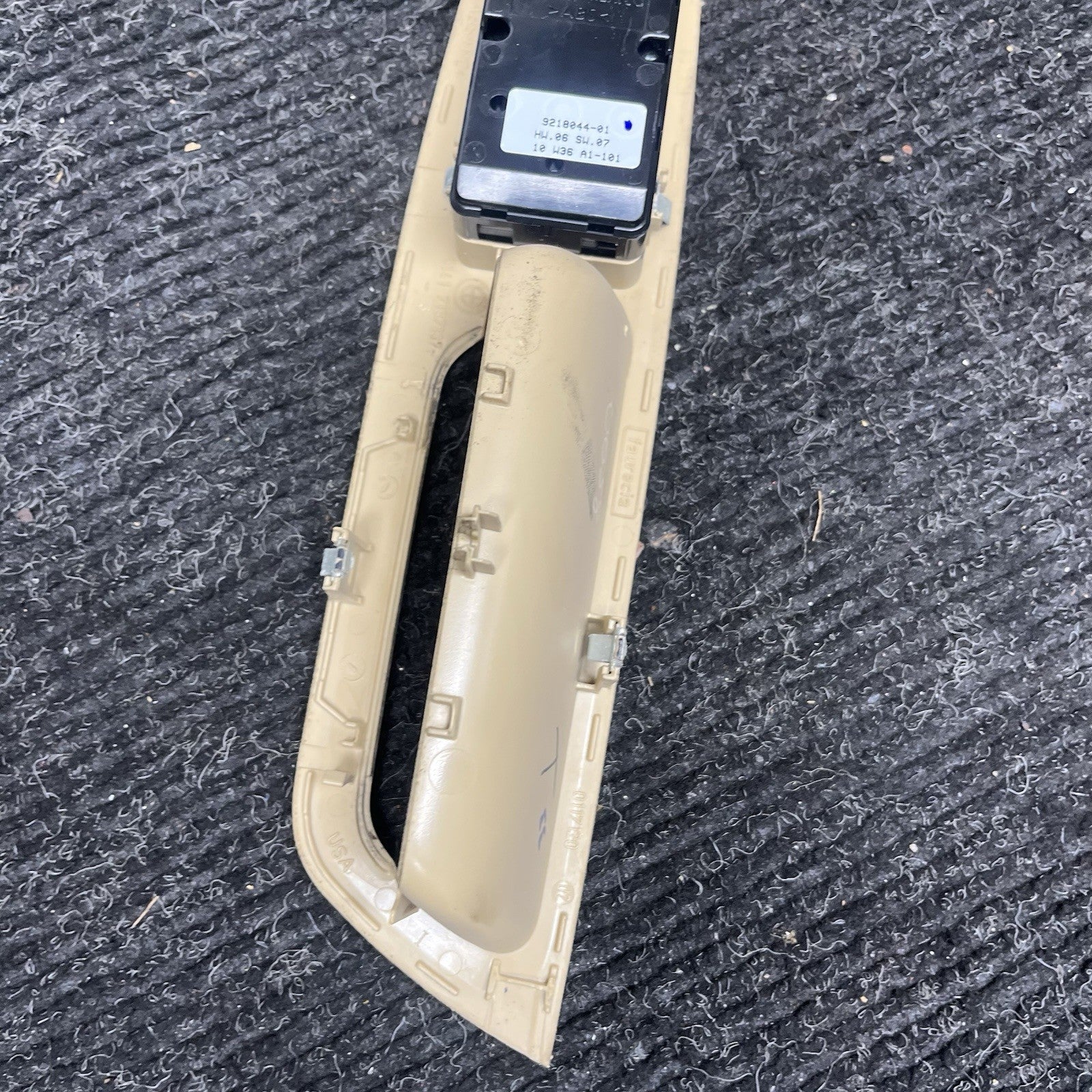 ☑️ 07-13 BMW X5 E70 FRONT LEFT DRIVER SIDE WINDOW SWITCH OEM 7137137