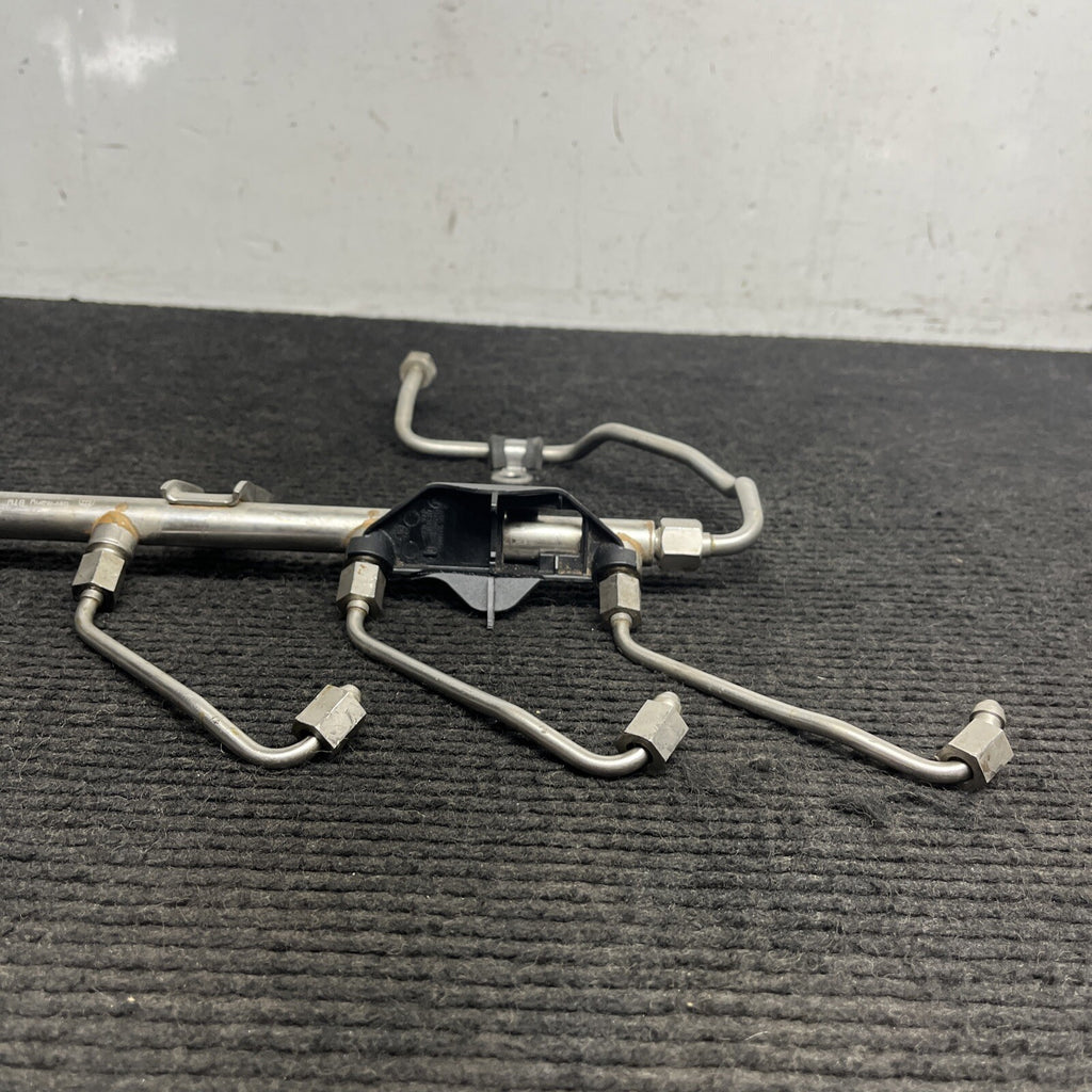 ☑️ BMW E88 E92 E60 135 335 535 N54 Engine High Pressure Fuel Rail Line Unit OEM
