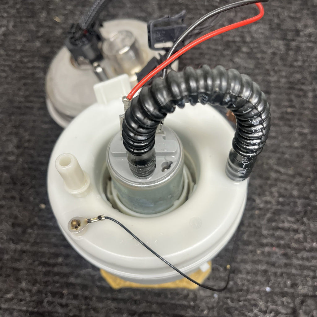 ☑️ 2007-2013 BMW 328i N51 E90 GENUINE OEM FUEL PUMP N51B30A 16147194207 7194207