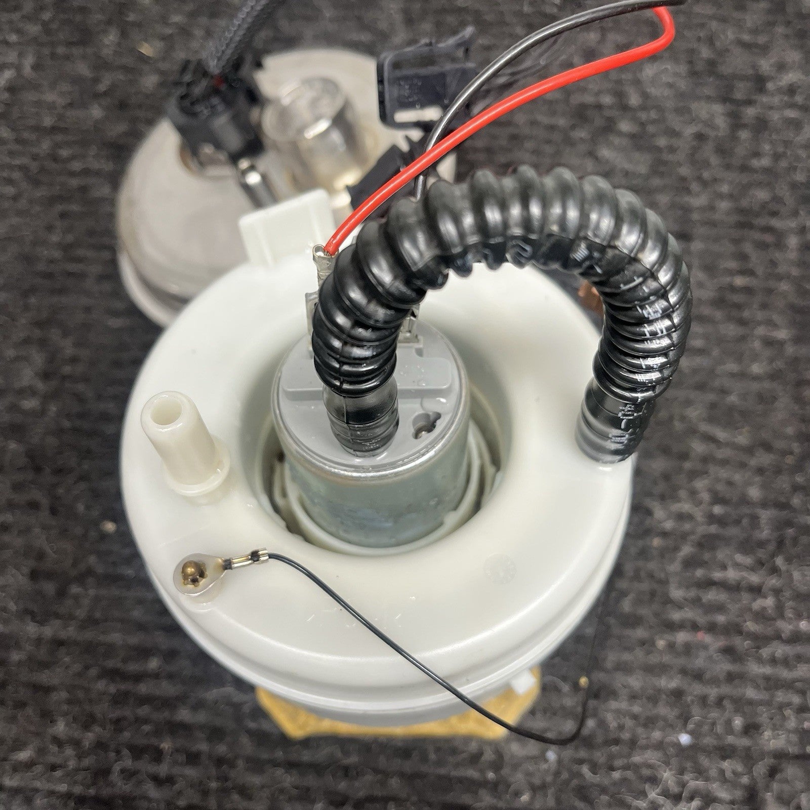 ☑️ 2007-2013 BMW 328i N51 E90 GENUINE OEM FUEL PUMP N51B30A 16147194207 7194207