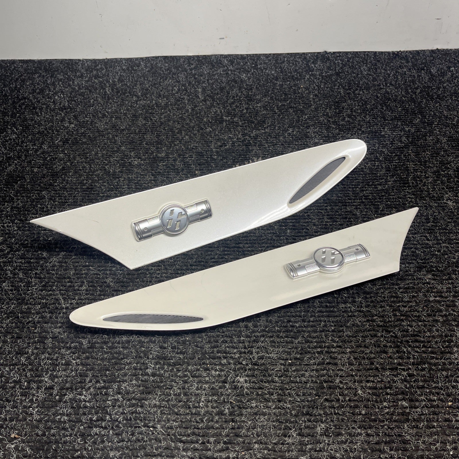 ☑️ 2013-2016 Scion FRS Subaru BRZ 86 OEM Fender Garnish Trim Set Gray Grey