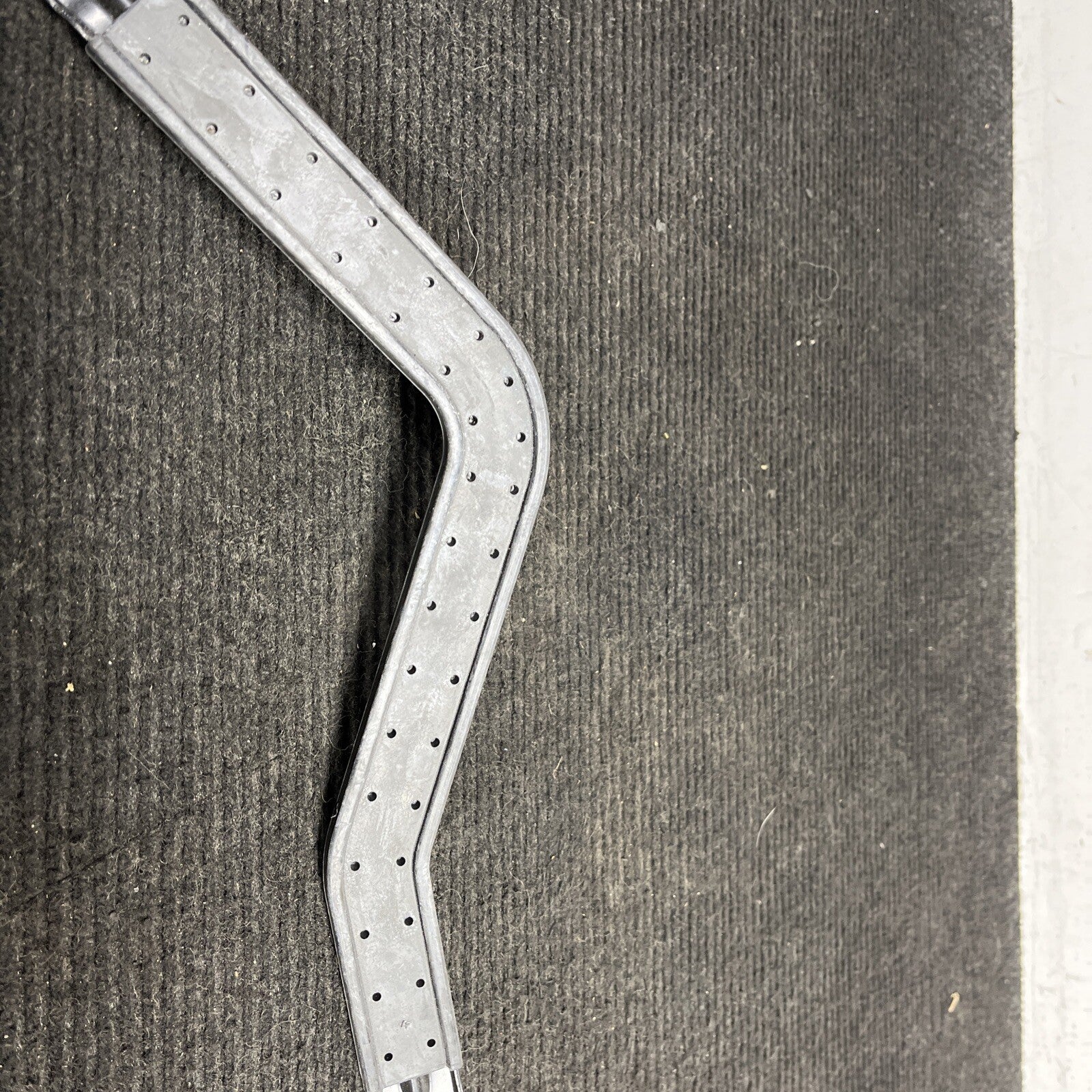 ☑️ 2008-2013 BMW 128i 135i Coupe Battery Protection Bar Bracket Holder Tie OEM