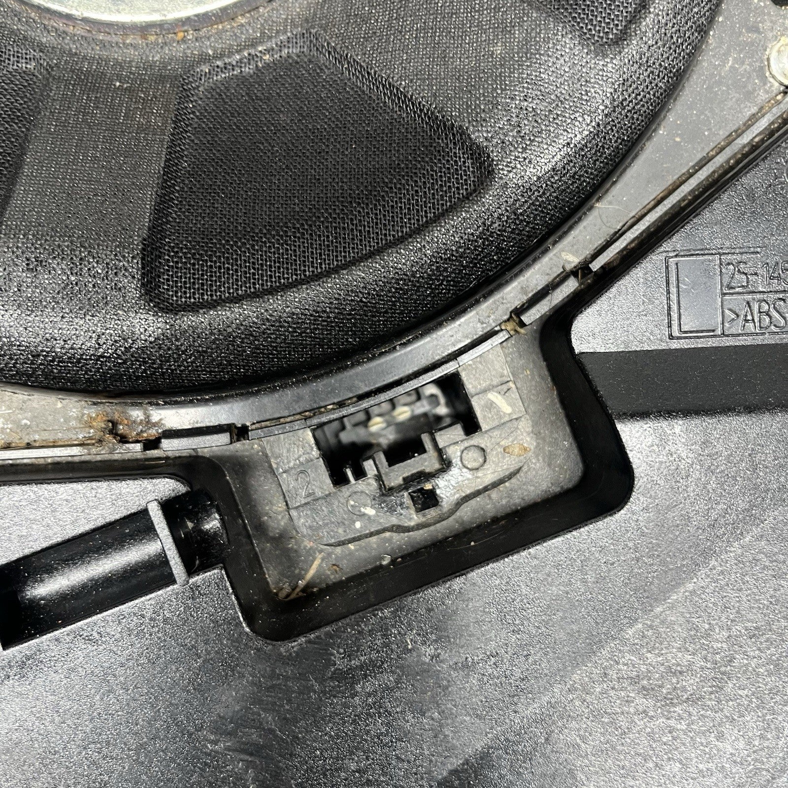 ☑️ OEM BMW E88 E92 E93 Bass Speakers Sub Subwoofer Logic 7 Harman Kardon DSP L7