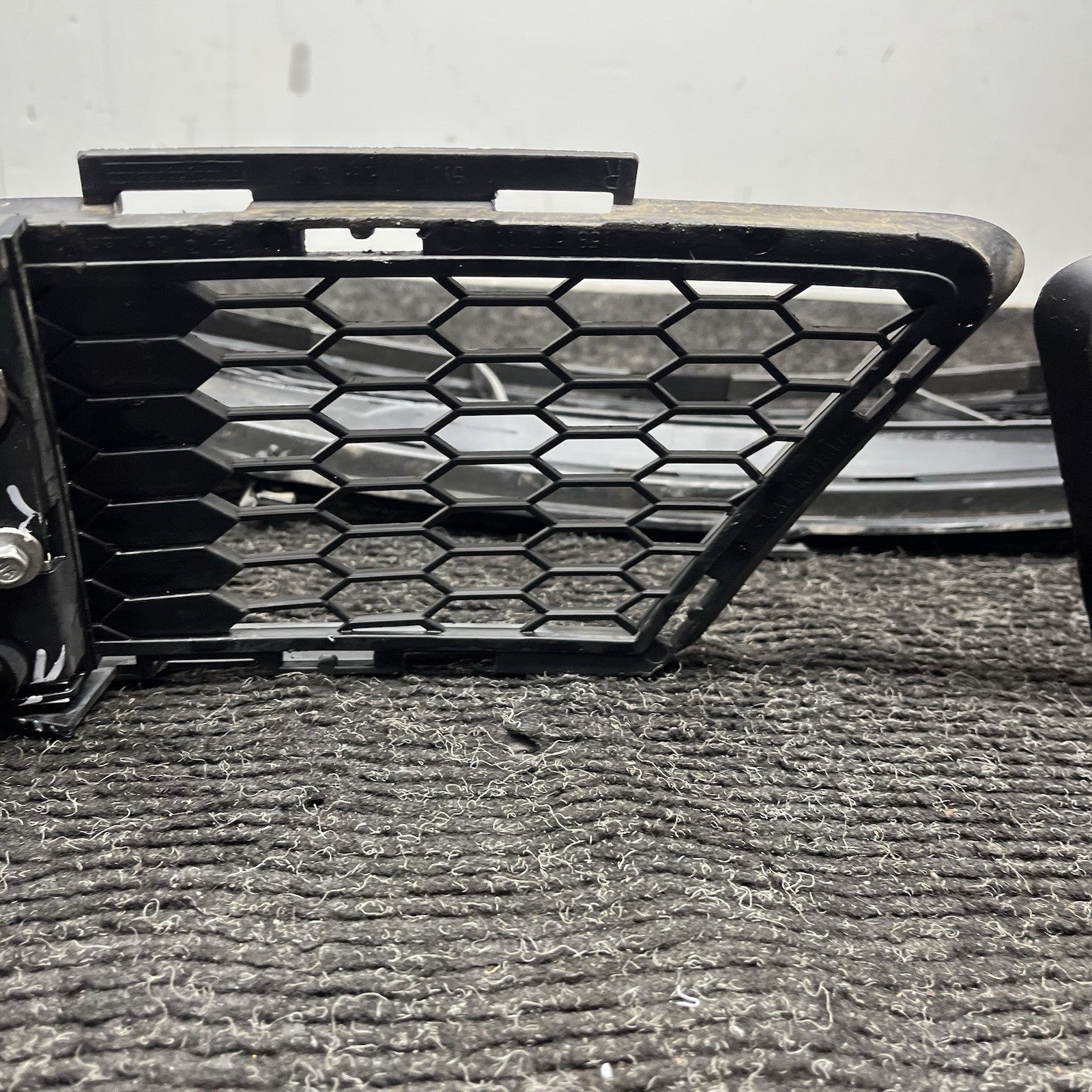 ☑️ 09-11 BMW 335I LOWER END FOG LIGHT GRILL GRILLE SET SEDAN M-SPORT