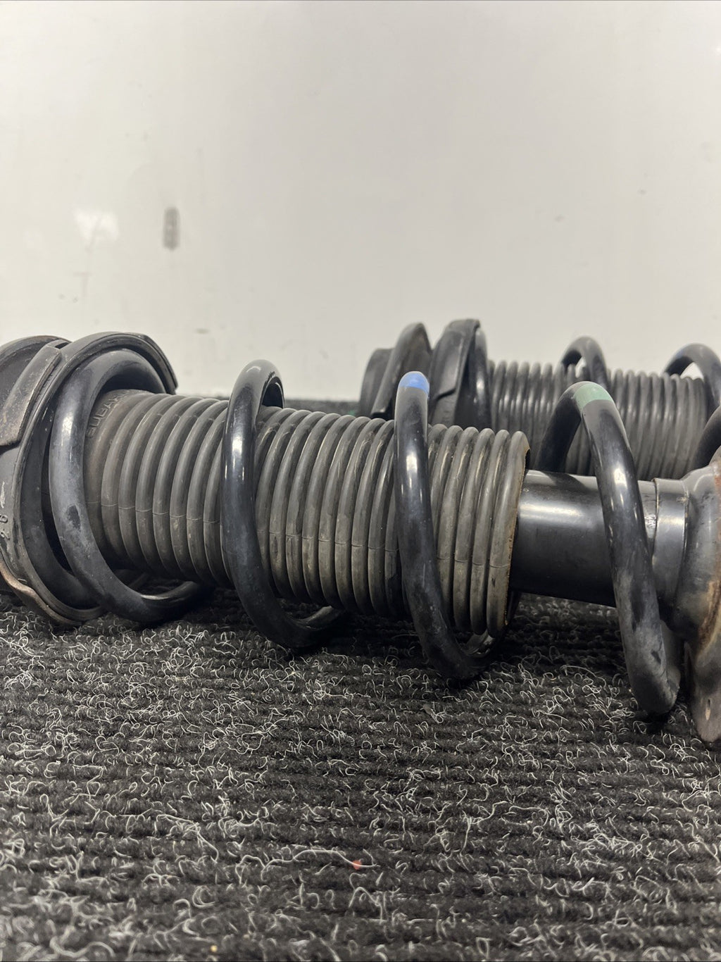 ☑️ OEM Rear Springs/Struts Suspension Subaru BRZ Toyota 86 Scion FRS