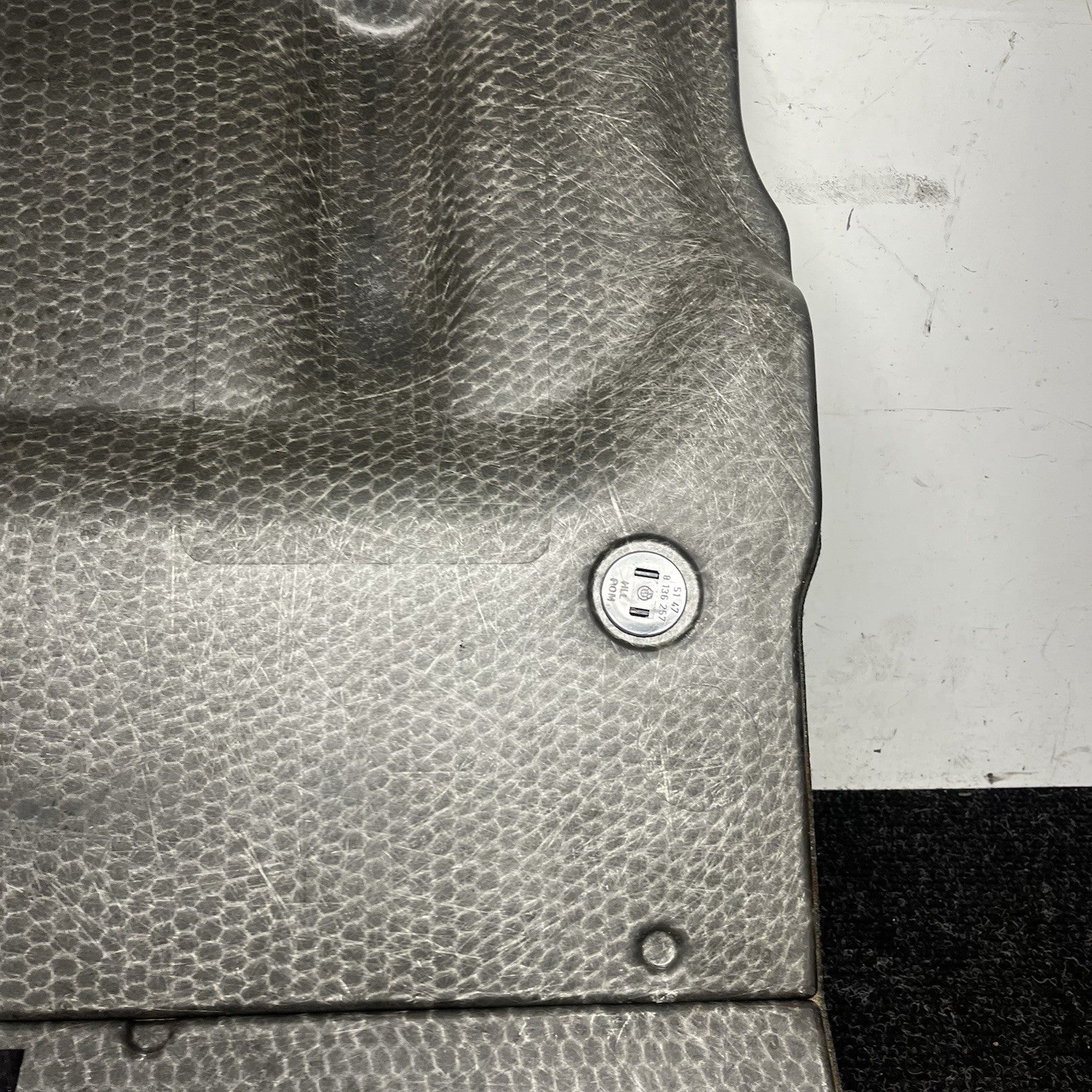 ☑️ BMW 3 SERIES E93 CONVERTIBLE CABRIOLET  BOOT FLOOR COVER PANEL 7891324