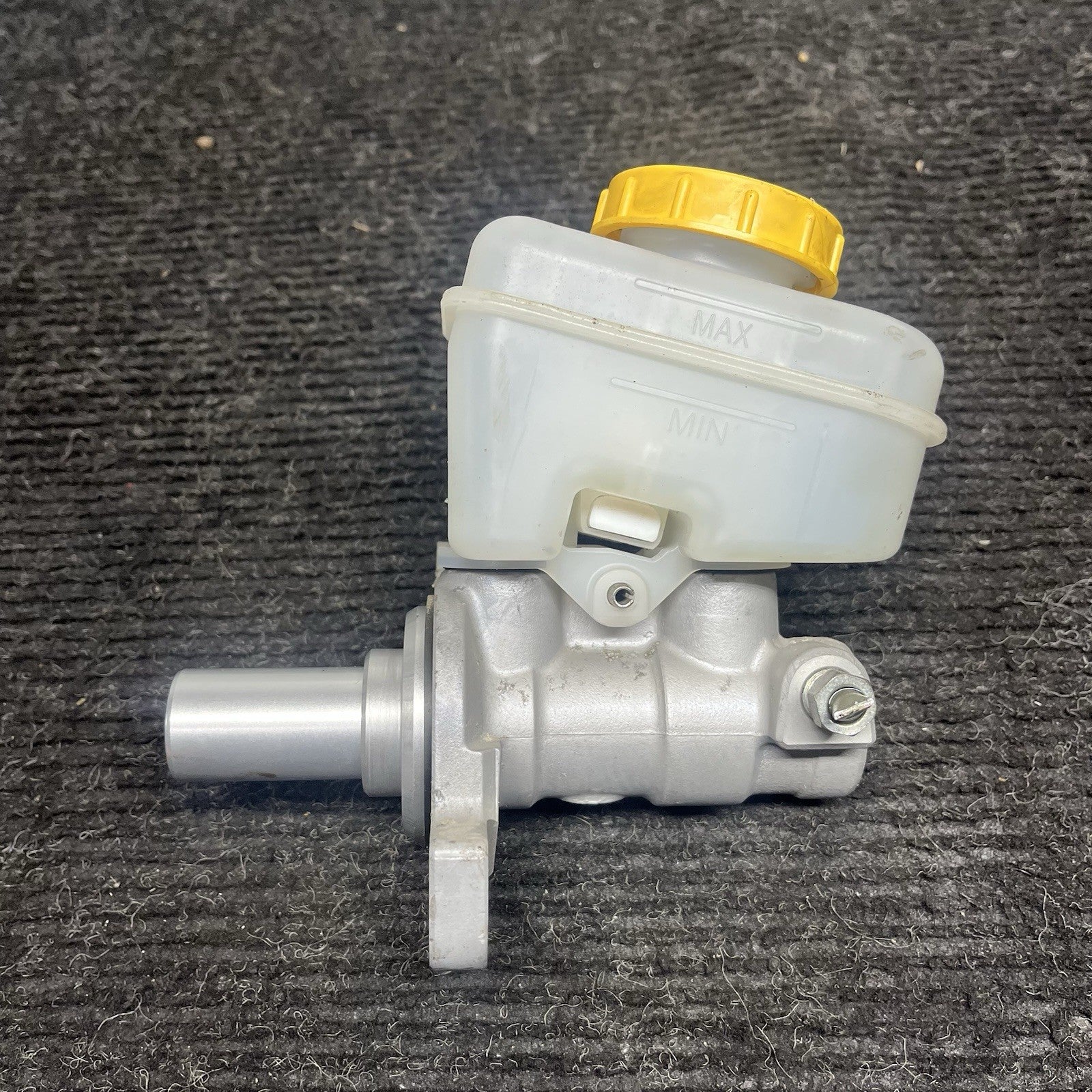 ☑️ 2015-2019 Subaru WRX Brake Master Cylinder Reservoir OEM 15-19