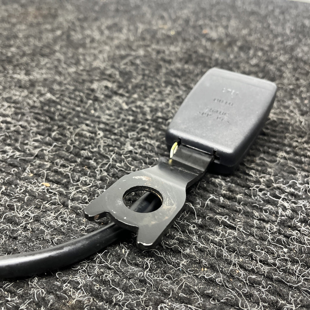 ☑️ 13-20 SUBARU BRZ - PASSENGER RIGHT FRONT SEAT BELT CLIP BUCKLE - OEM