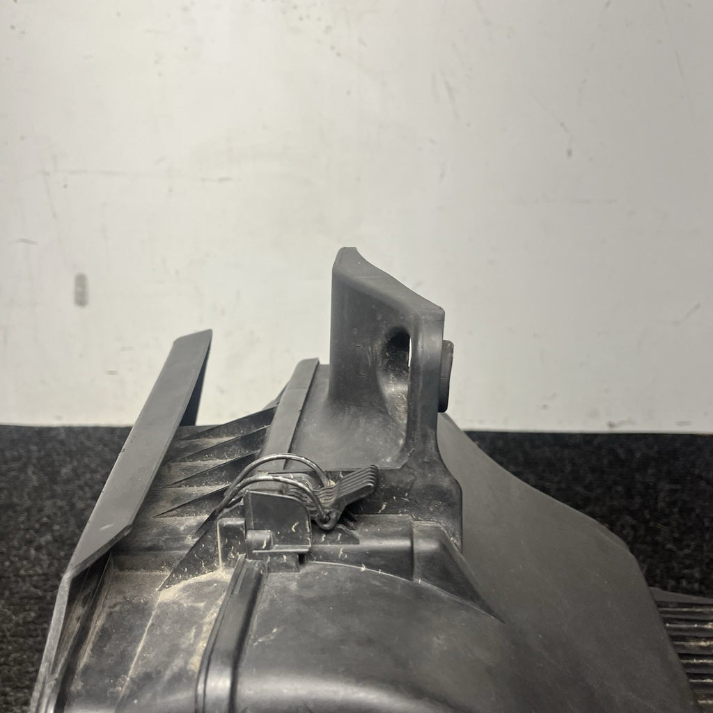☑️ 00-06 BMW E83 E46 330 X3 M54 Engine Air Intake Cleaner Box Assembly OEM
