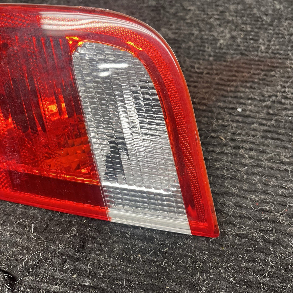 ☑️ DEPO Red/Clear SEDAN Inner Tail Lights PAIR 1999-2005 BMW 3-Series E46