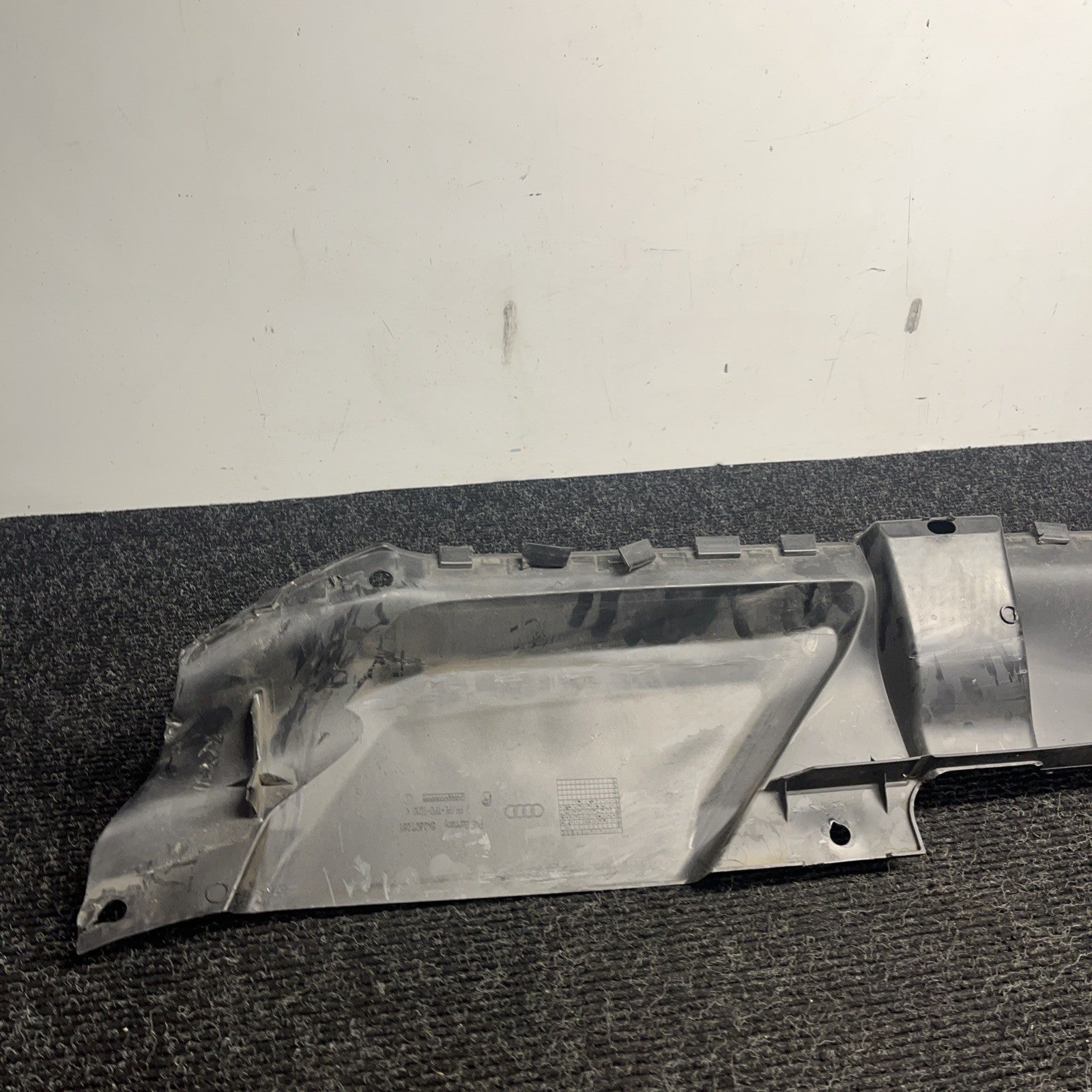 ☑️ 2007-2015 AUDI Q7 ENGINE COMPARTMENT RADIATOR TOP TRIM COVER SIGHT SHIELD OEM