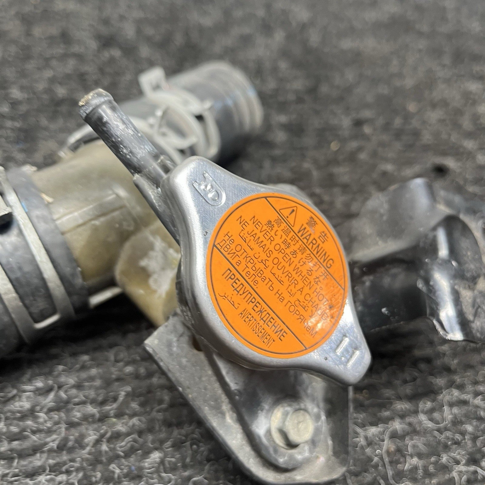 ☑️ 2013-2020 Toyota 86 BRZ Scion FRS Engine Radiator Upper Cap Coolant Hose OEM
