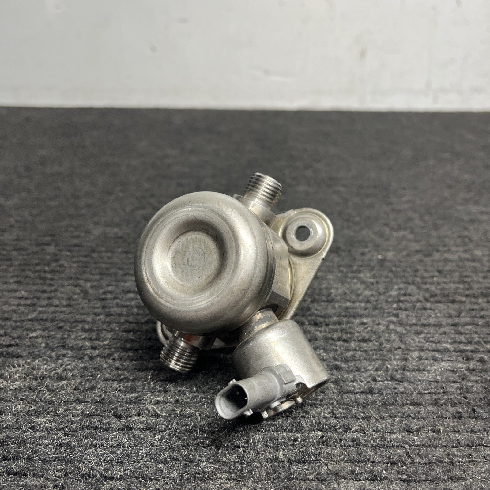 ☑️ 11-16 OEM BMW E92 F30 F10 F13 F22 X1 X6  N55 HPFP High Pressure Fuel Pump