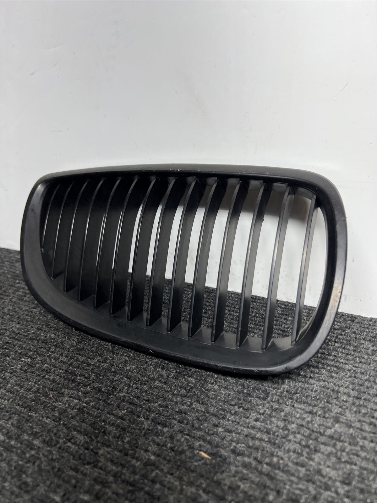 Front Hood Grille Right Passenger Side For BMW OEM# 51137157278 E92 E93 Chrome