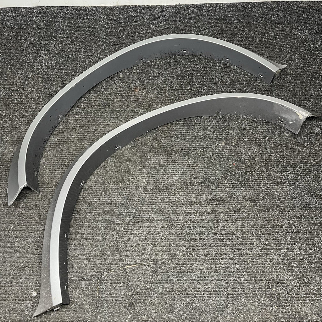 ☑️ 2010-2013 BMW E70 X5 M Sport Rear Pair Fender Panel Wheel Arch Molding OEM