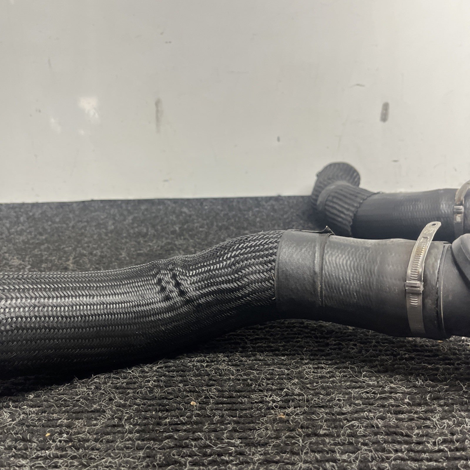 ☑️ 2013-2022 MASERATI LEVANTE 3.0L AIR INLET TUBE DUCT HOSE Y PIPE 670039138 OEM