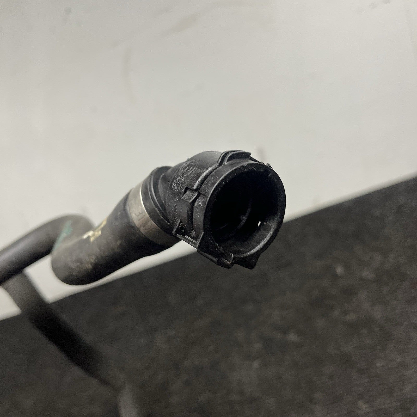 ☑️ 2017-2020 BMW 430I F36 ENGINE RADIATOR LOWER COOLANT HOSE OEM 17128634285