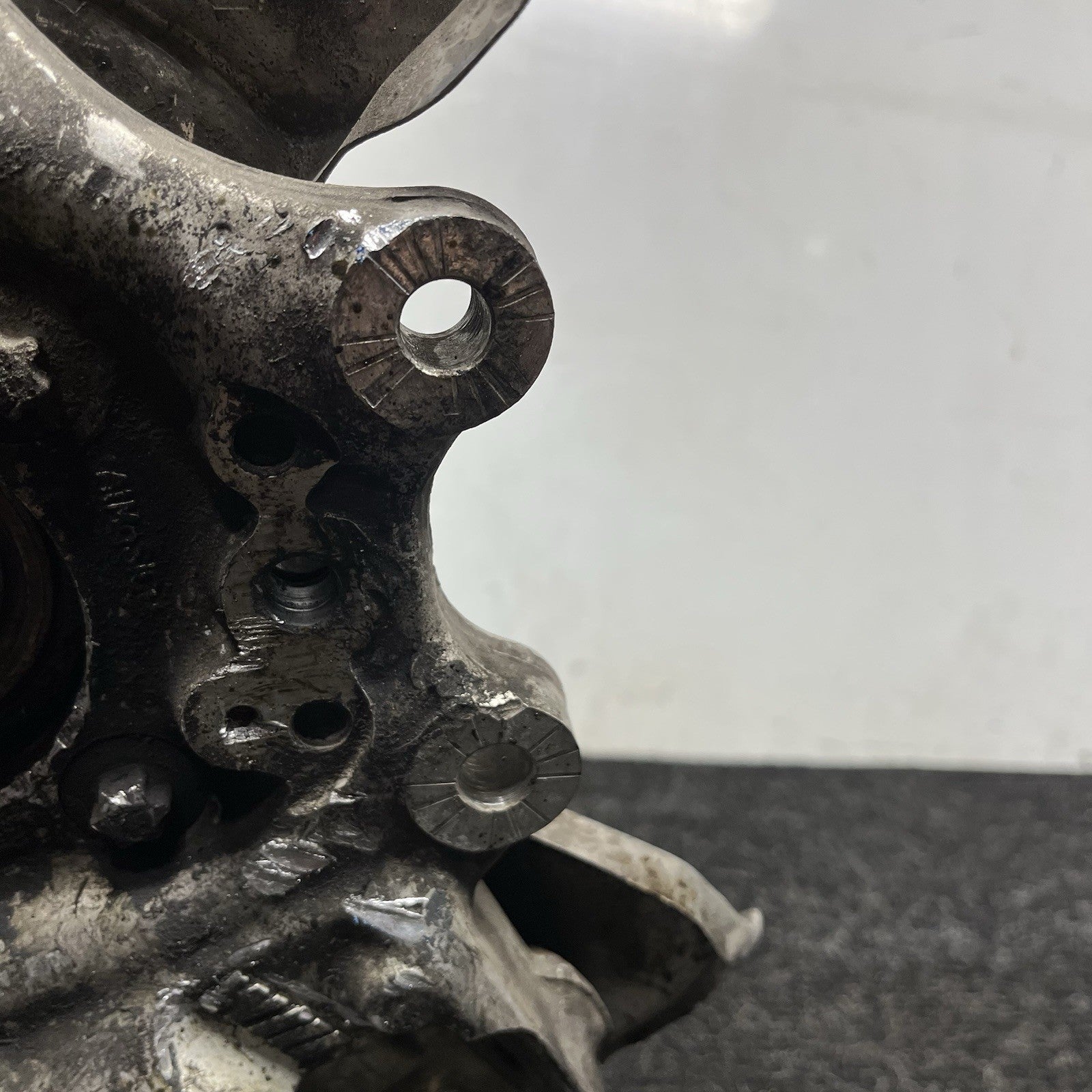 ☑️ 15-20 OEM BMW F80 F82 F83 M4 Rear Driver Wheel Hub Spindle Knuckle Assembly