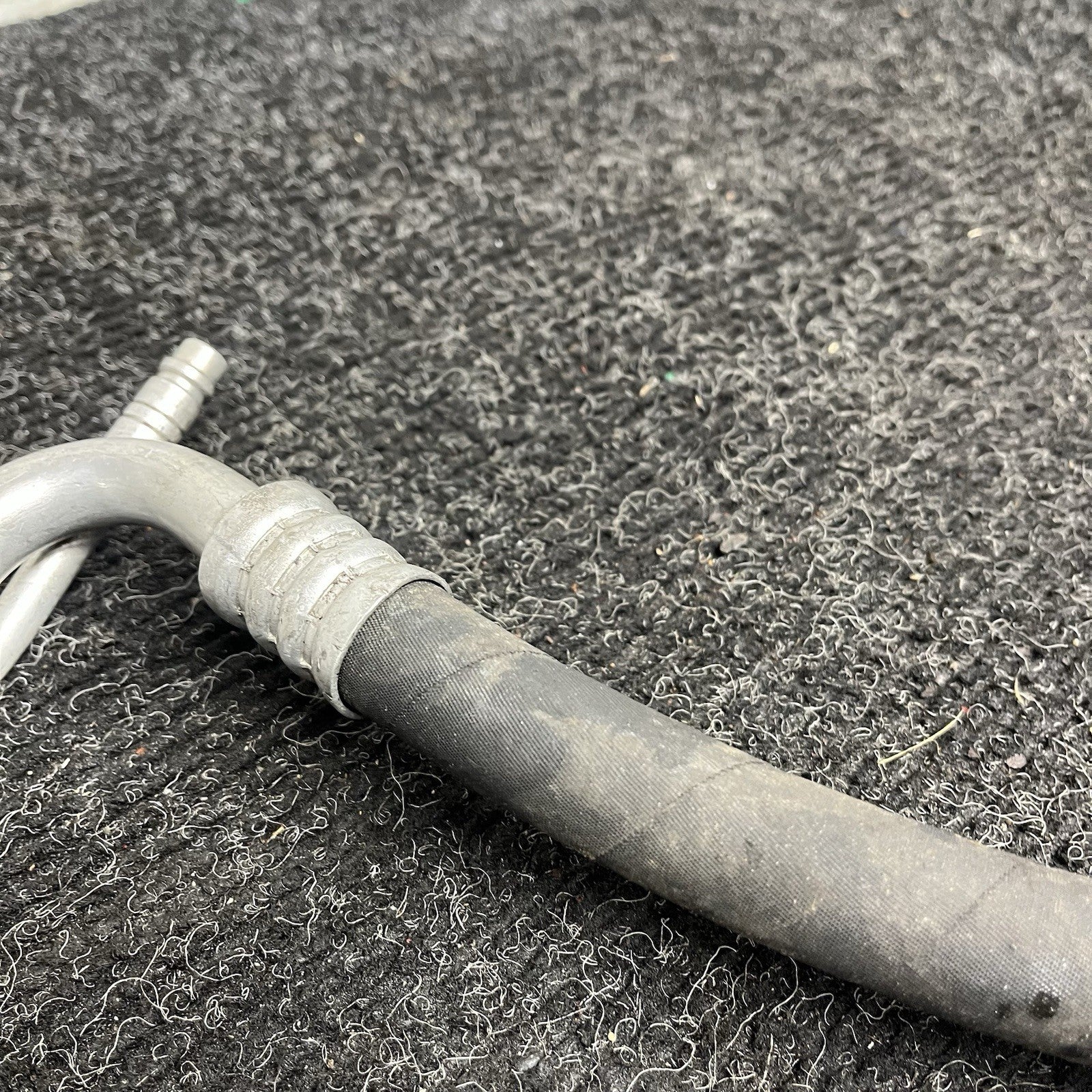 ☑️BMW E88 E82 E90 E92 E93 135 335 AC Compressor Evaporator Suction Pipe Hose OEM