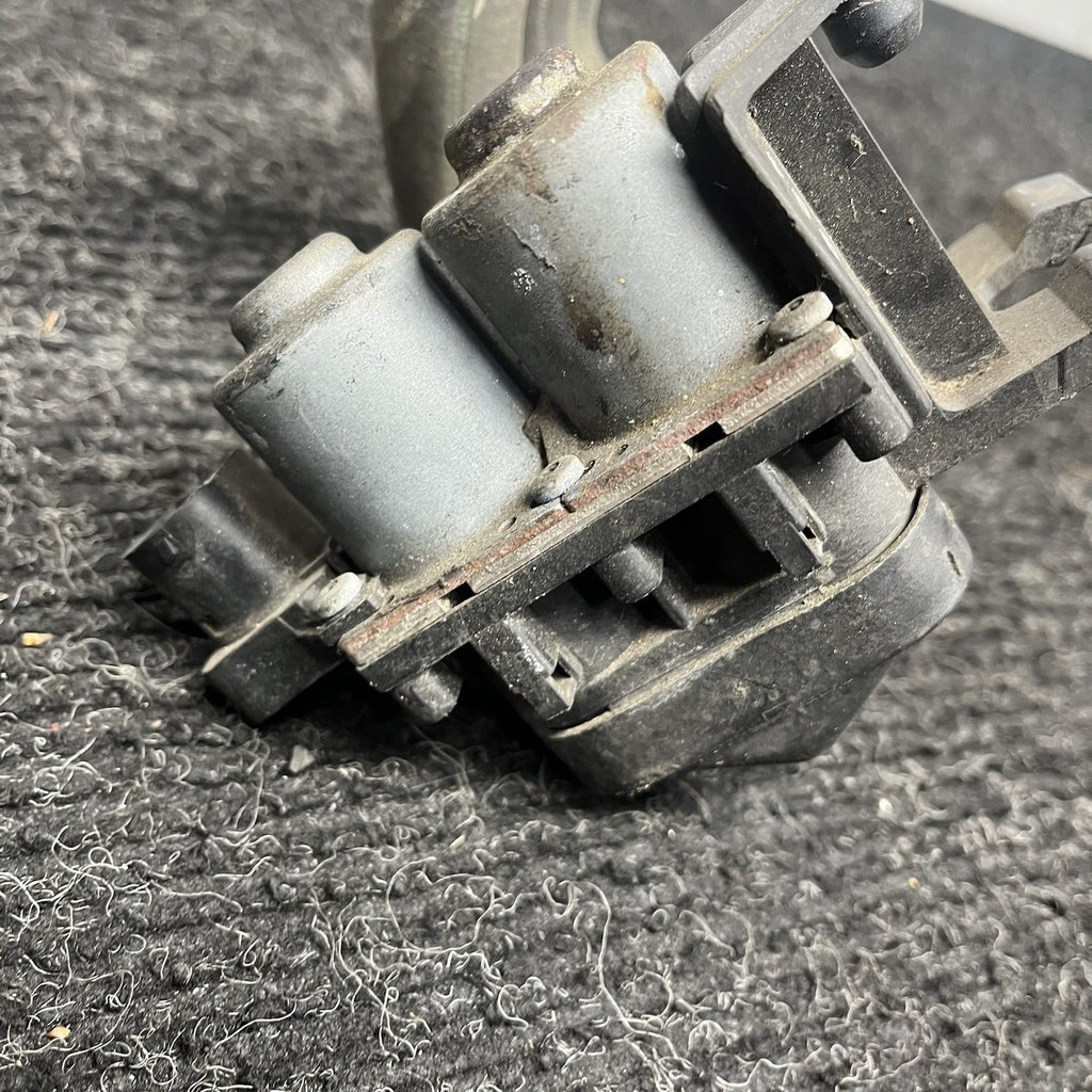 ☑️ Heater Control Valve Solenoid 2001 2002 2003 BMW 325 330 E39 525 530 E83 X3