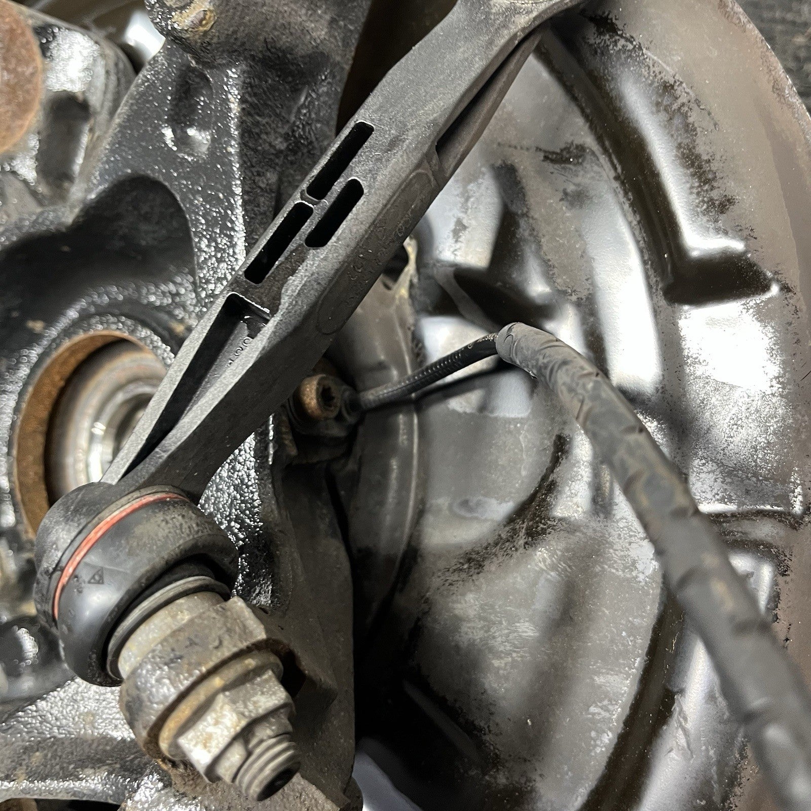 ☑️ 14-21 BMW 228i 230i M235i M240i F22 REAR RIGHT PASSENGER SPINDLE KNUCKLE HUB