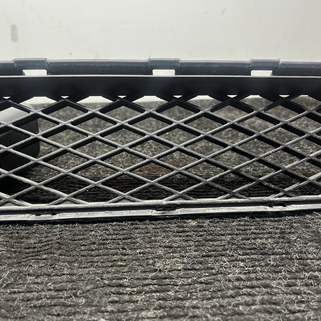 ☑️ Subaru WRX STI Front Bumper Lower Grille Vent Trim Panel Oem 2015-2017