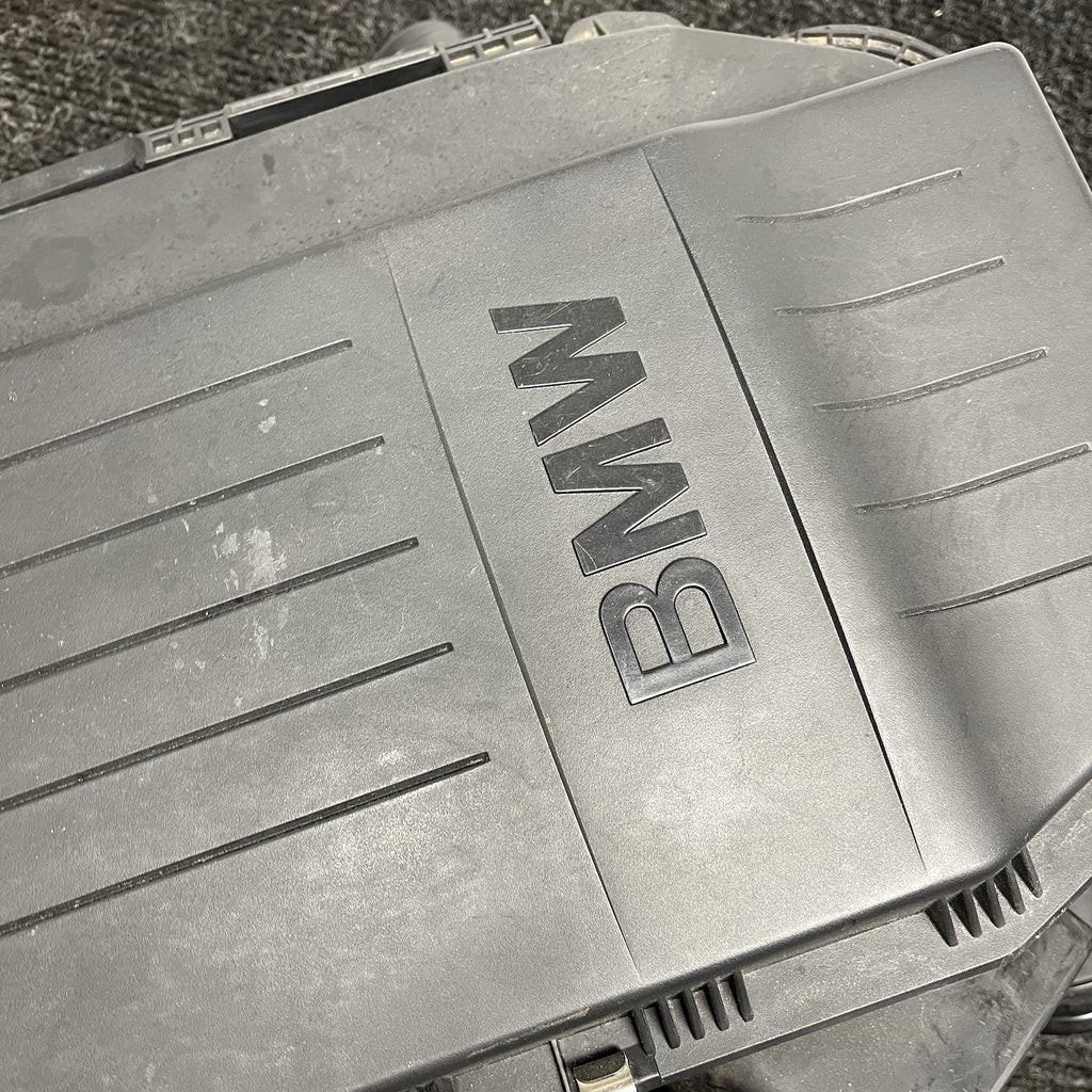 ☑️ 07-13 OEM BMW E82 E88 E90 E92 E93 335 N54 AirBox Air Box Filter Housing
