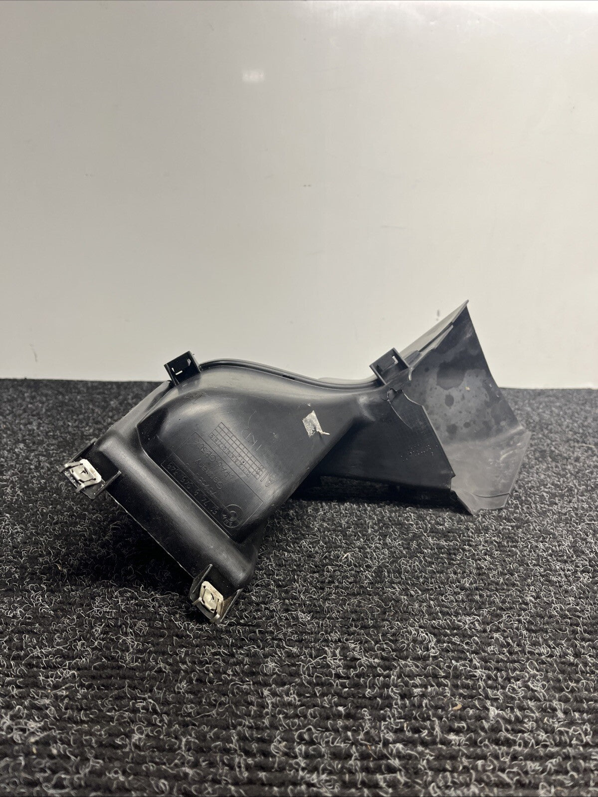 ☑️ 07-13 BMW E92 E93 335i 335xi Coupe Convertible Air Duct Front Right 8045348