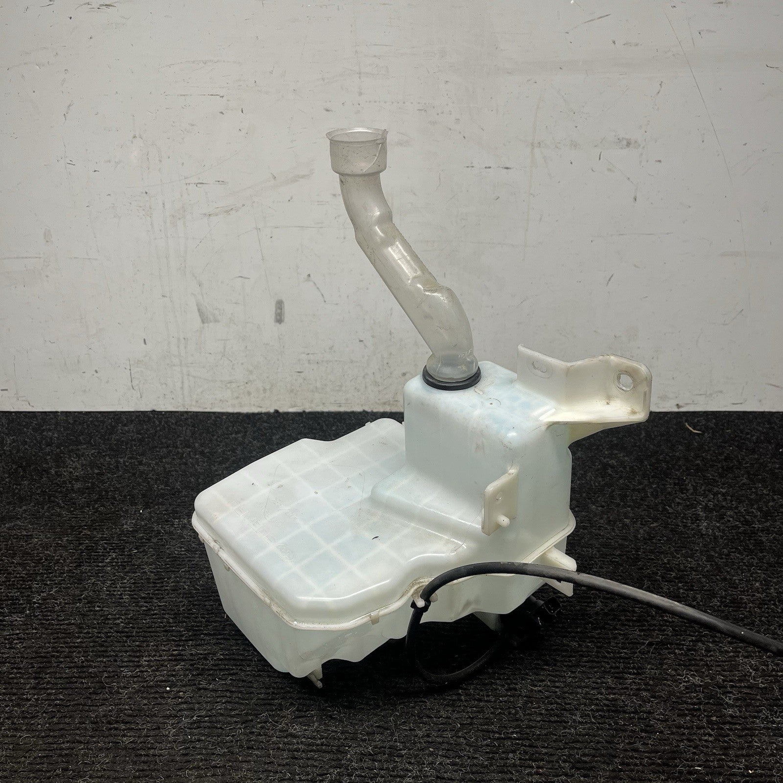☑️ 2013-2020 SUBARU BRZ SCION FRS WINDSHIELD WASHER FLUID RESERVOIR TANK OEM