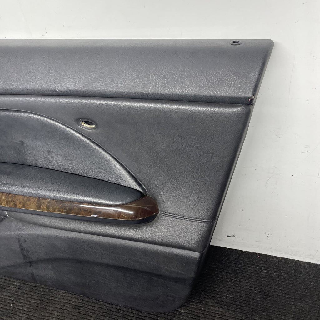 ☑️02-06 BMW E46 COUPE CONVERTIBLE PASSENGER RIGHT SIDE DOOR PANEL CARD BLACK OEM