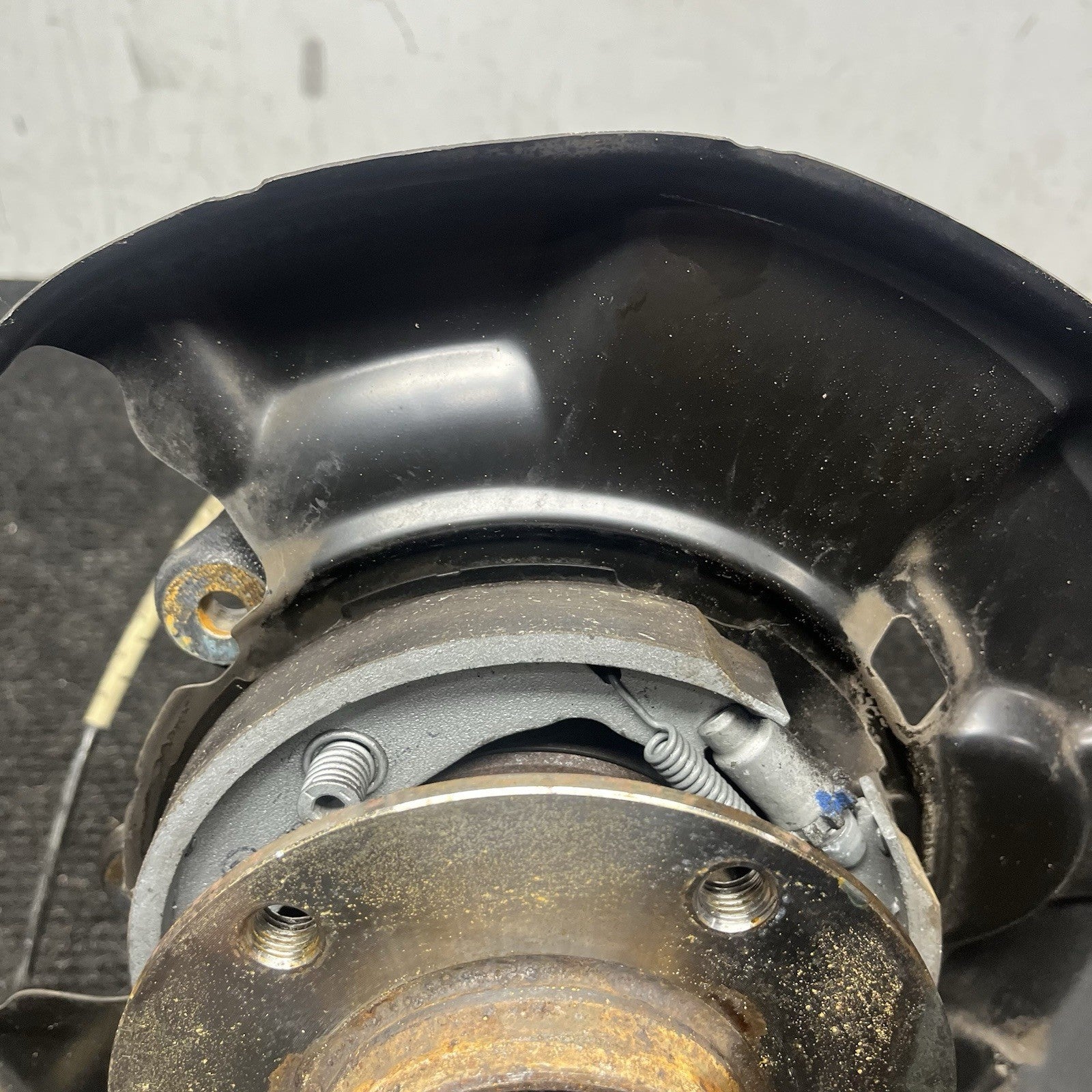 ☑️ 09-11 BMW 328i 335i Sedan Left Rear Spindle Knuckle Hub 33326783667 OEM