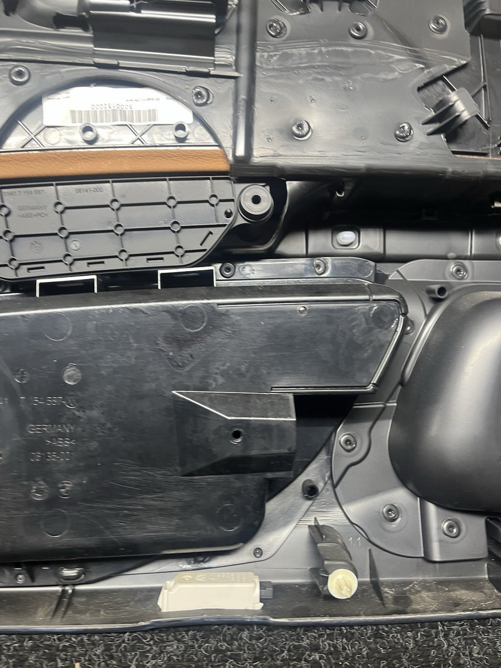 ☑️ 07-13 BMW E92 E93 3 Series Left Driver Side Door Panel Card Brown OEM