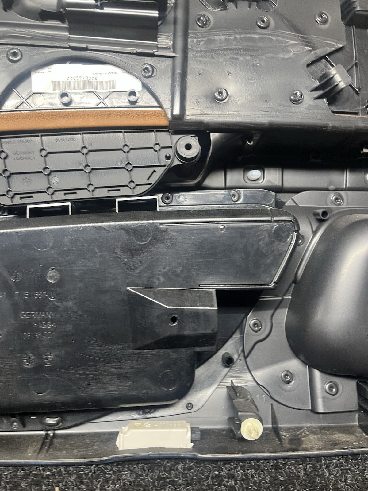 ☑️ 07-13 BMW E92 E93 3 Series Left Driver Side Door Panel Card Brown OEM
