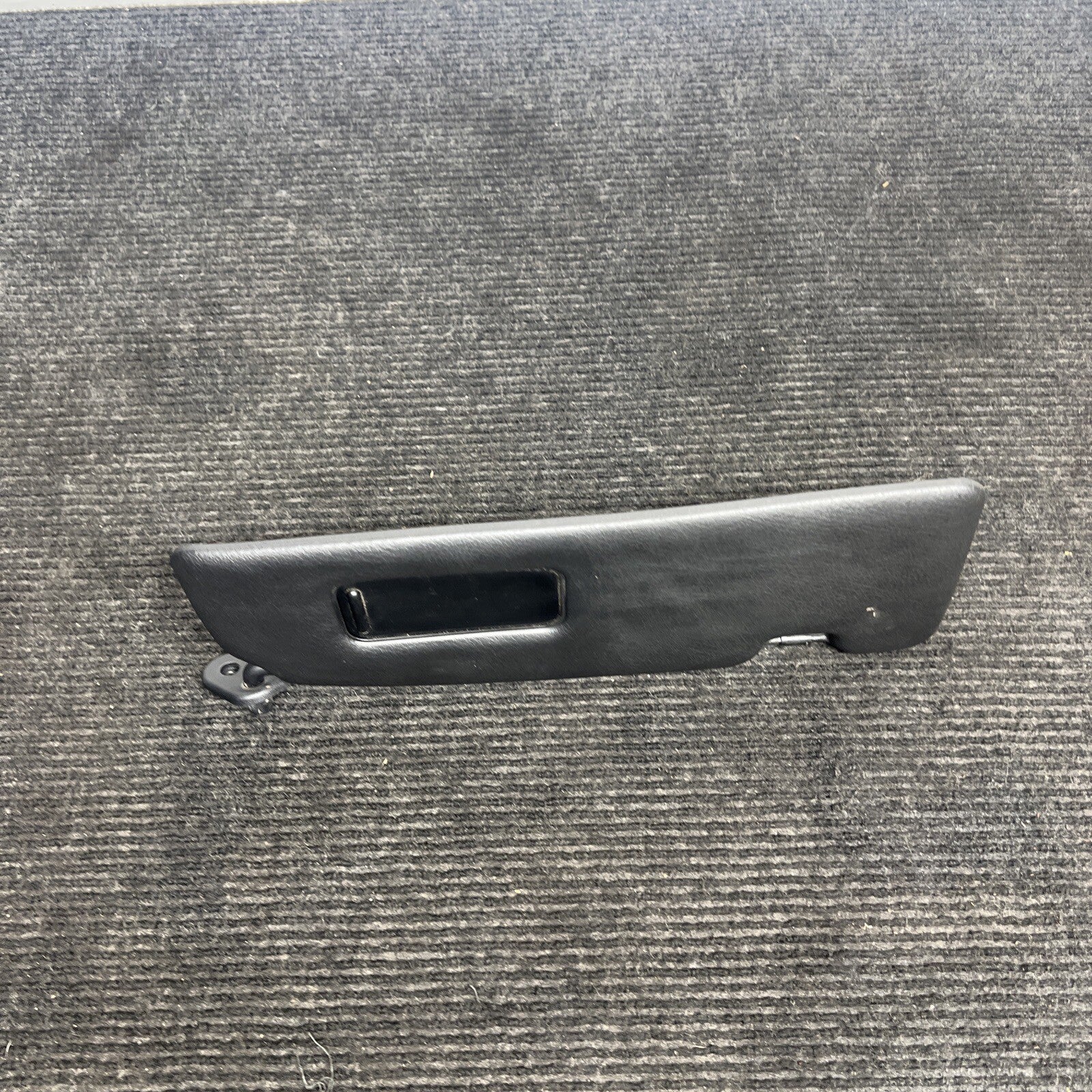 ☑️ 2001-2006 BMW 3 Series E46 Convertible Sun Visor  101-0232400 Passenger