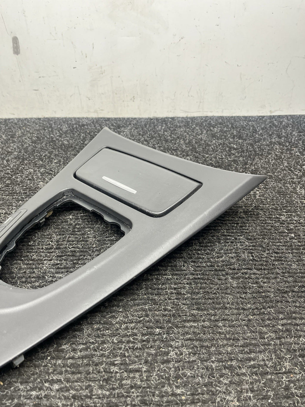 ☑️ 2009-2013 BMW E90 E92 M3 MANUAL CCC Leather Center Console Trim OEM 7903962
